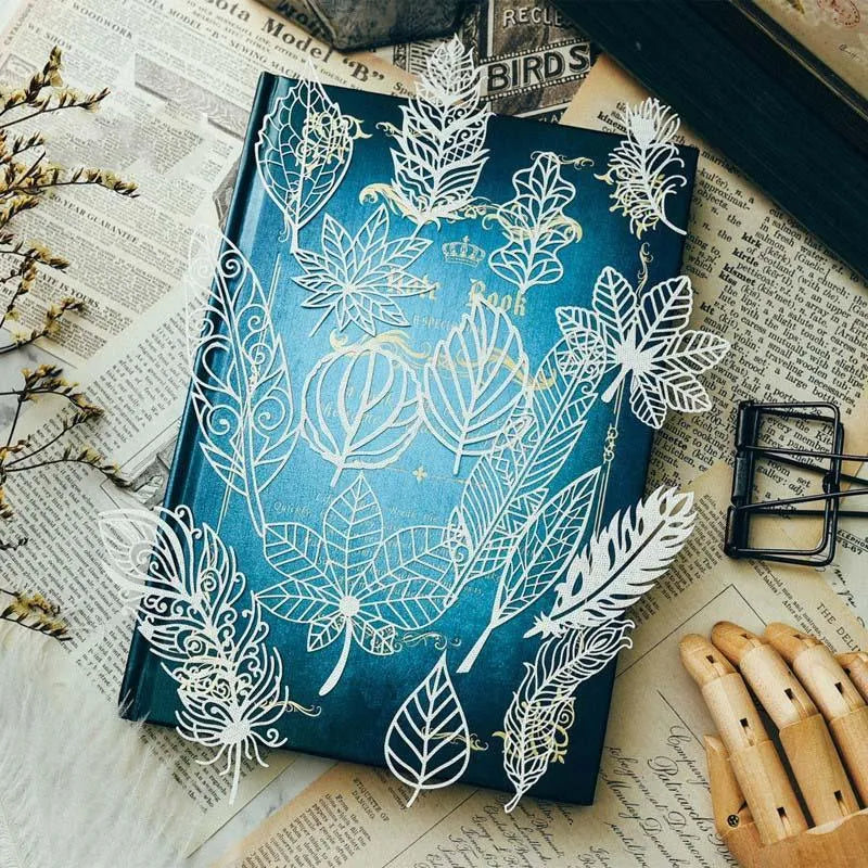Leaft Paper Carved