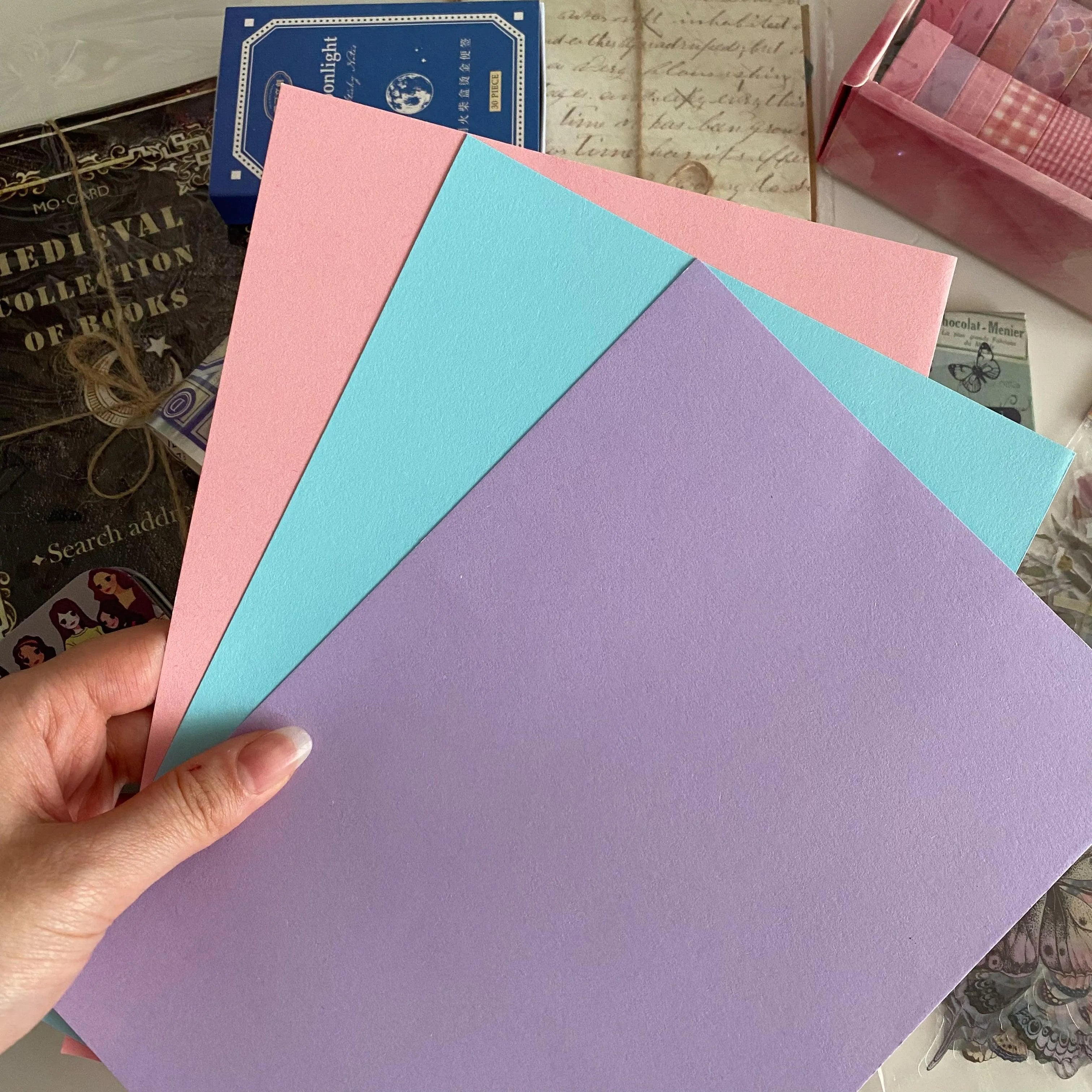 DIY Phone Case Spring Box - Personalize Your Phone